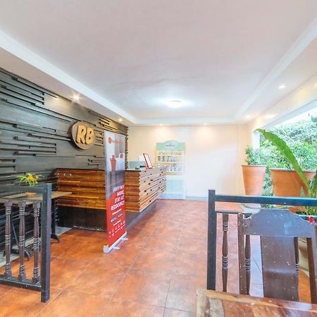 Hotel RedDoorz @ N Roldan Street Kalibo Exterior foto