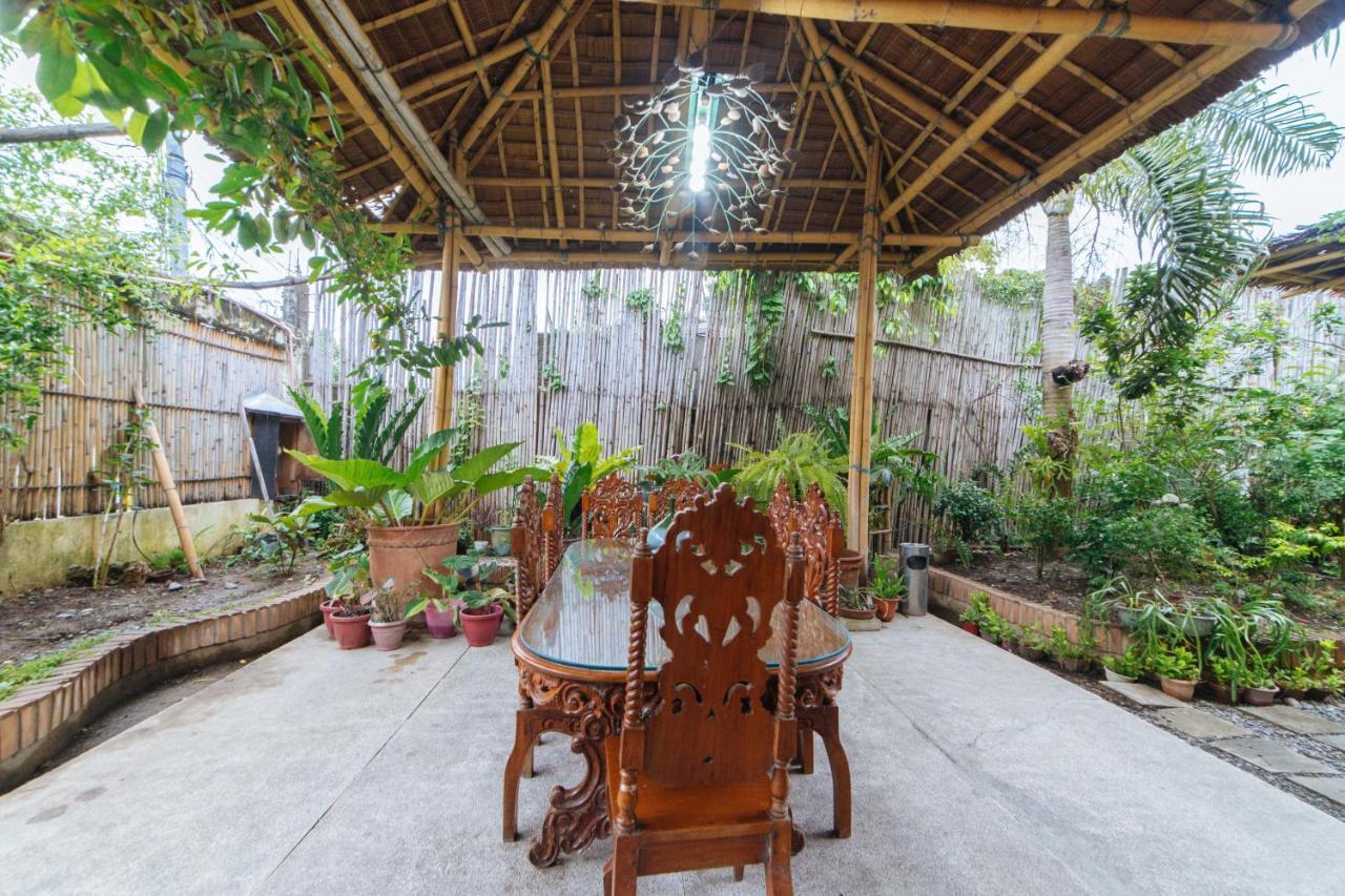 Hotel RedDoorz @ N Roldan Street Kalibo Exterior foto