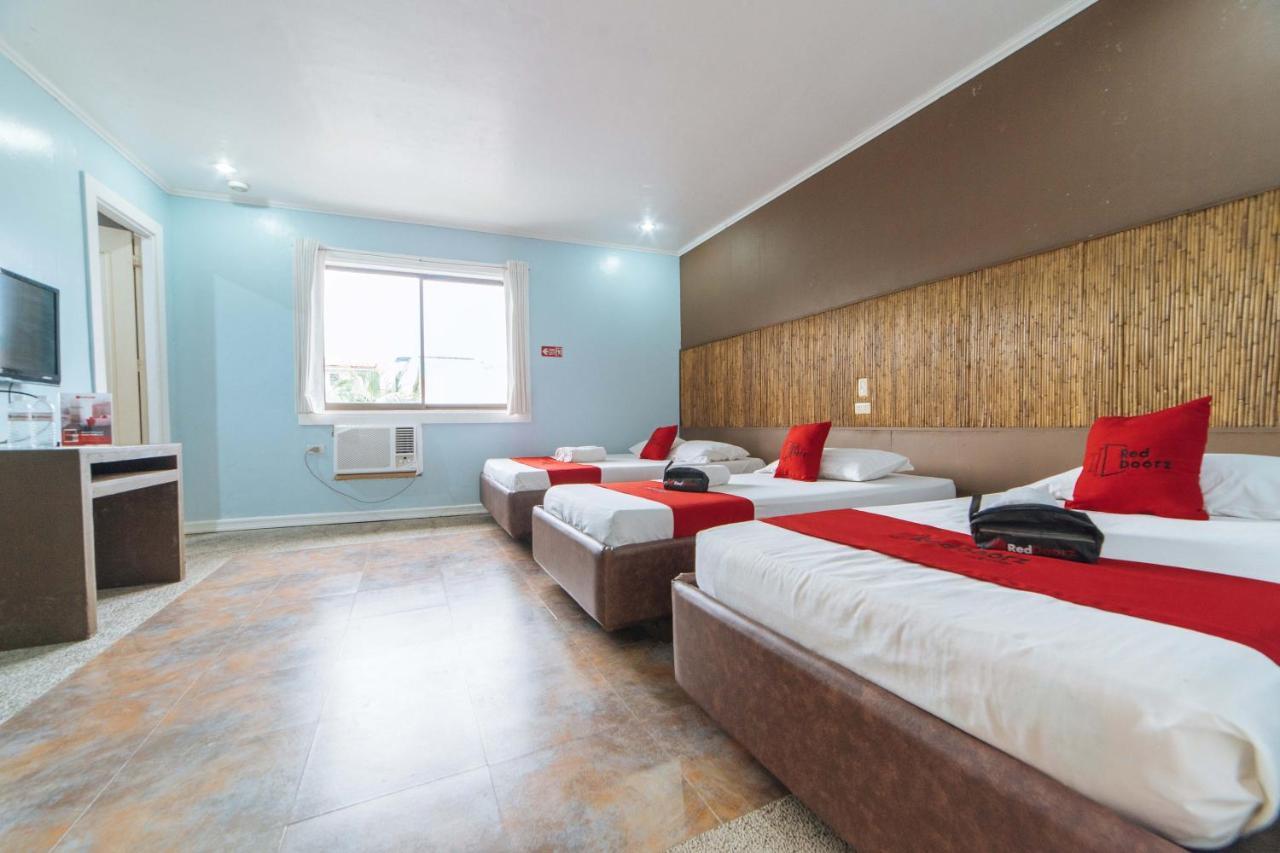 Hotel RedDoorz @ N Roldan Street Kalibo Exterior foto